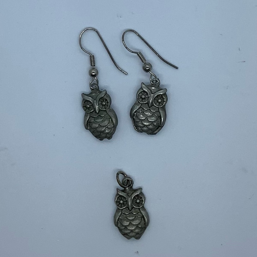 Silver Tone Owl Earrings & Pendant